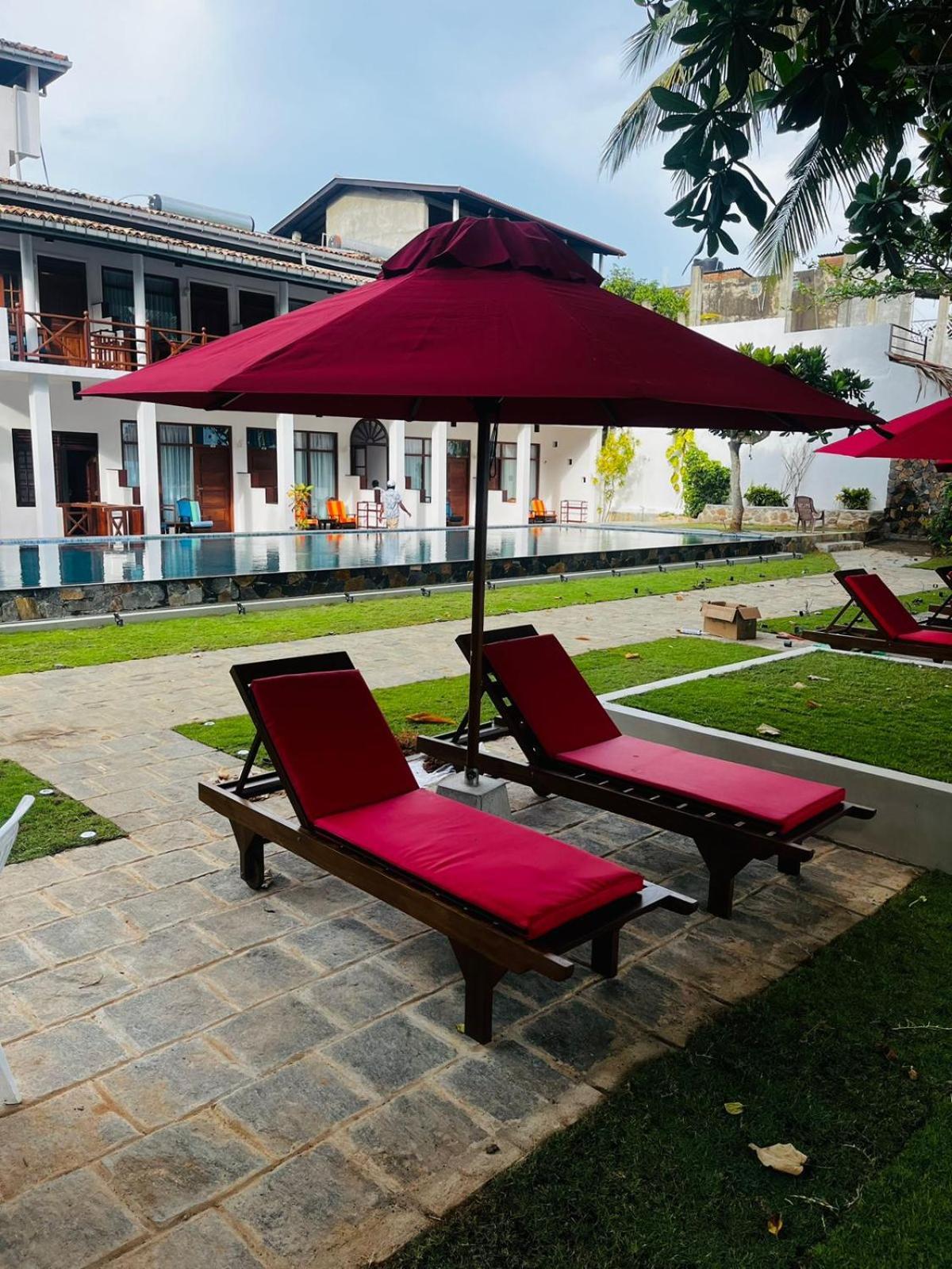 Surf Sea Breeze Apartments Mirissa Luaran gambar