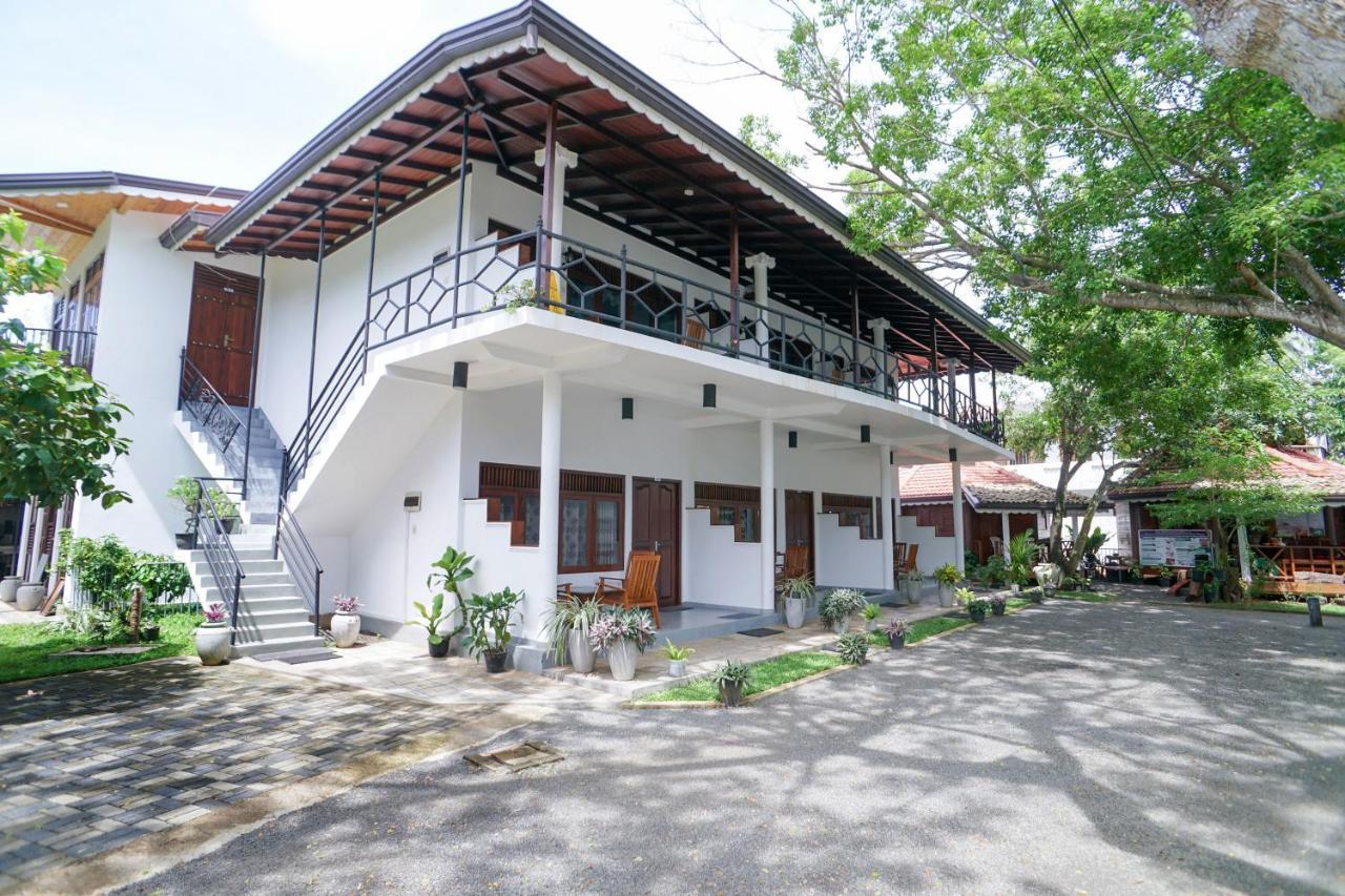 Surf Sea Breeze Apartments Mirissa Luaran gambar