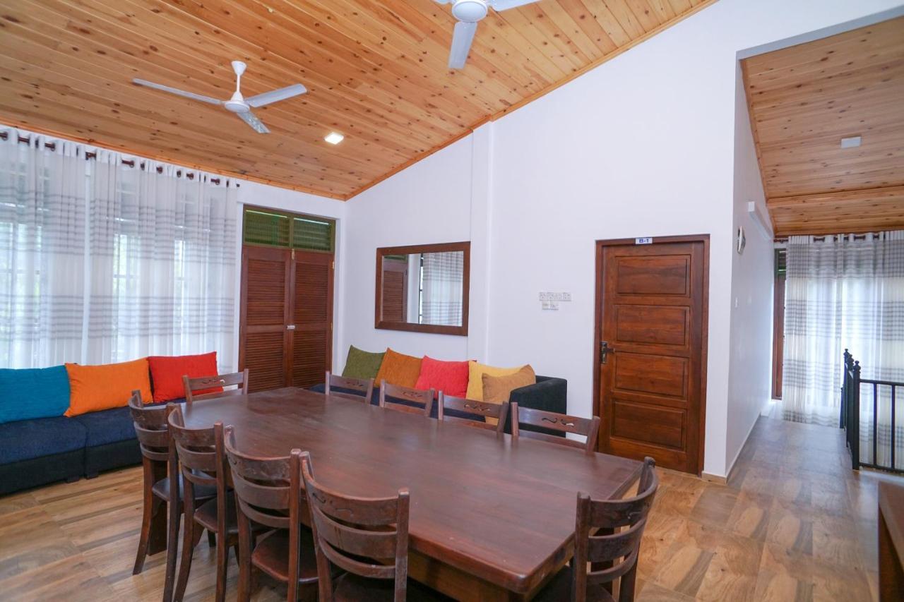 Surf Sea Breeze Apartments Mirissa Luaran gambar